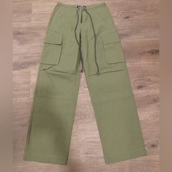 Olive Green Cargo Pants - Picture 4 of 7